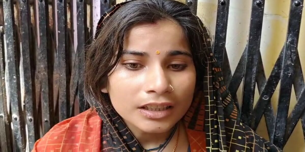 In Banda younger brother turned into monster with father and beat elder son to death with sticks 