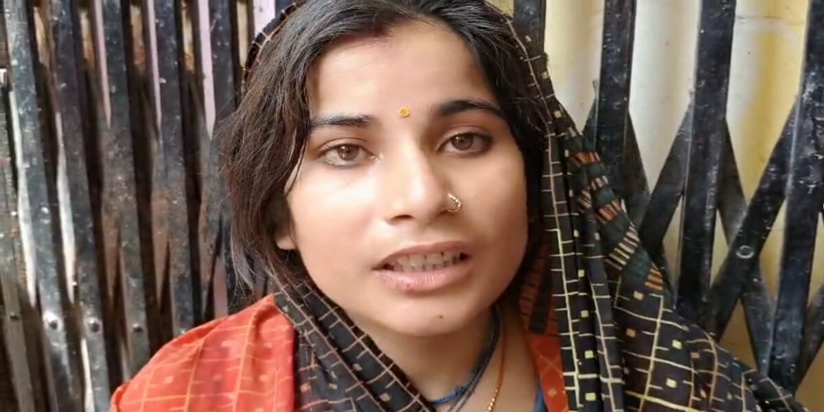 In Banda younger brother turned into monster with father and beat elder son to death with sticks 