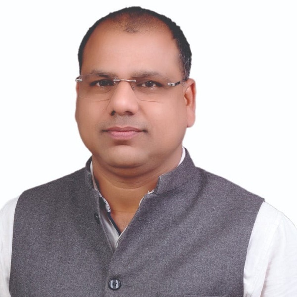 Health Minister please pay attention! Millions of people and Banda Medical College-but not heart doctor