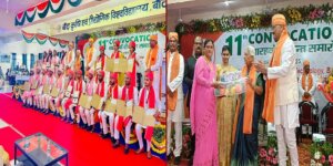 Governor distributed medals to students at Agricultural University in Banda