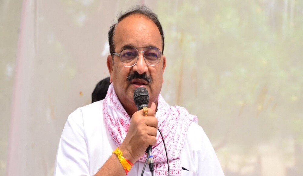 Lucknow: This minister of Yogi government has suffered brain hemorrhage admitted 