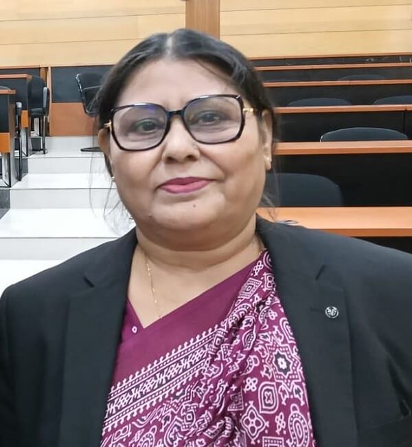 encouraged-by-worldcup-victory-bundeli-girls-appeal-lets-play-cricket-teachers-also-committed