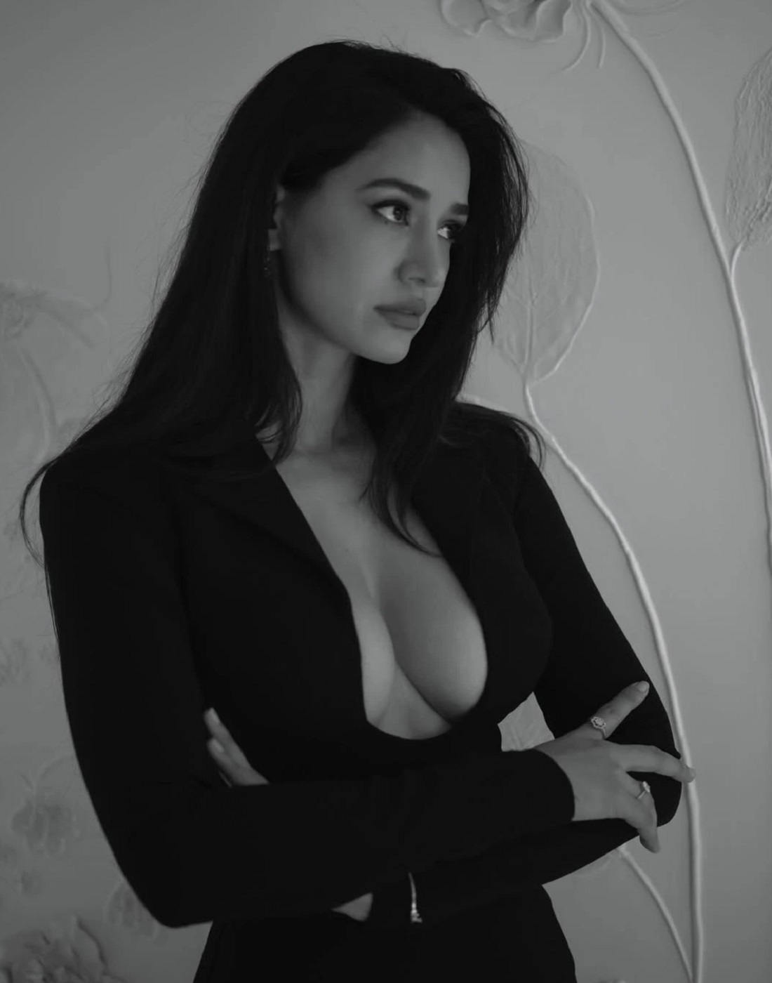 Disha Patani raises internet temperature in bold black outfit-fans stunned 