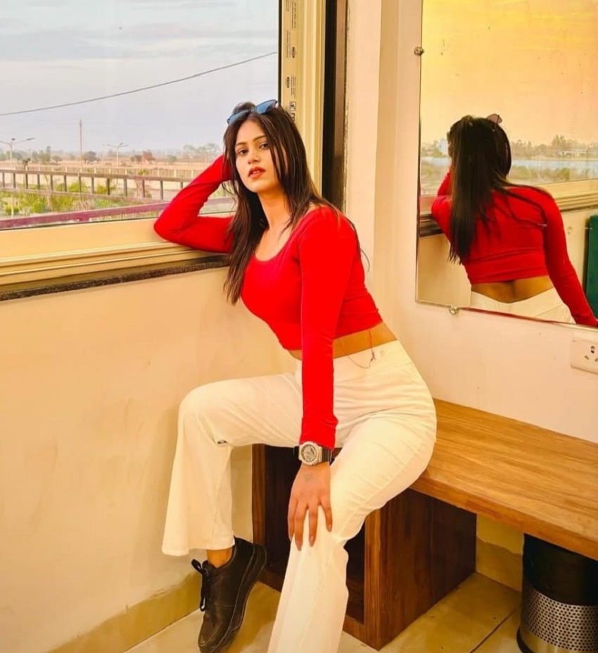 in Bhopal Model dies under suspicious circumstances suffers private injuries