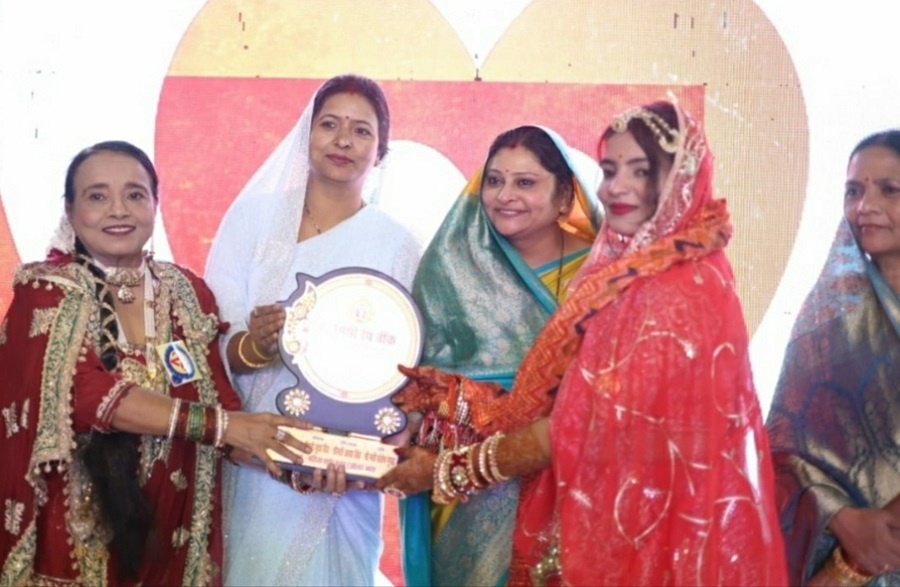 Traditional Ramp Walk in Banda-Honoring Contestants