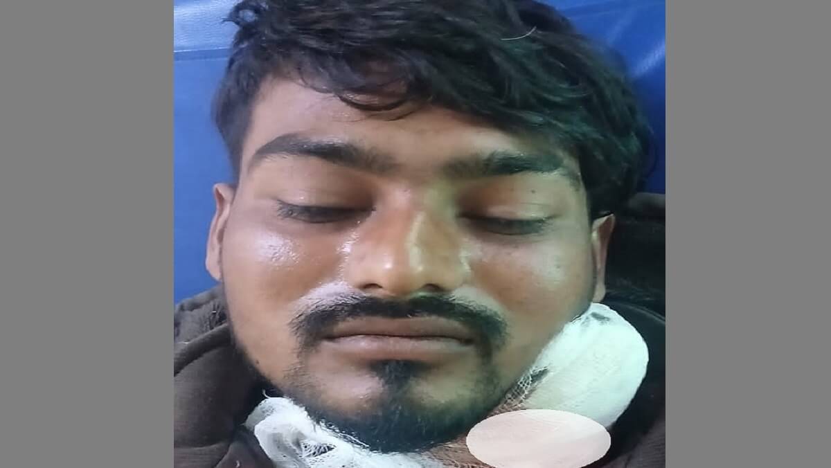 In Banda wife stabbed her husband in neck 