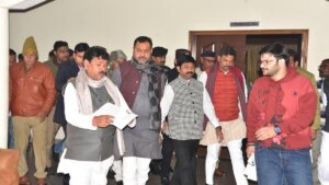 Minister NandGopal Nandi held development review meeting in Banda
