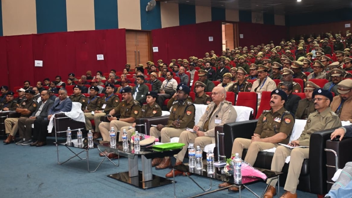 in Banda ADG Sanjiv Gupta said awareness is most effective way to prevent cyber crime 