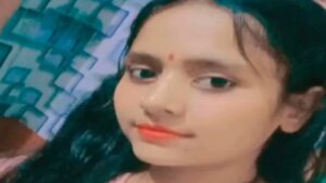 Girl Student kills herself for iPhone in Jalaun