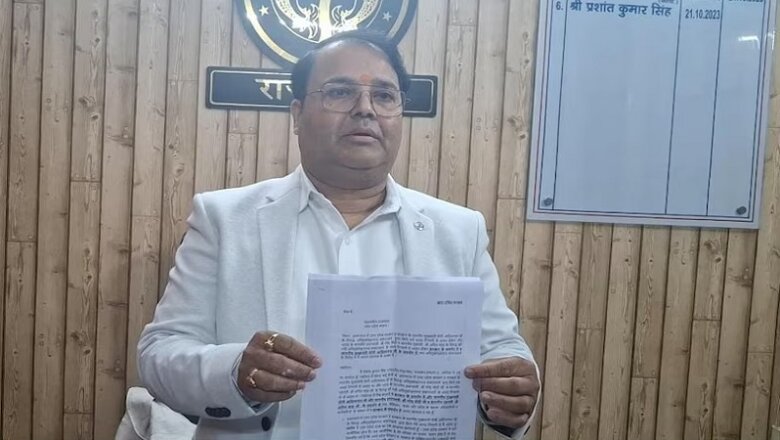 यूपी में अब CM Yogi के सपोर्ट में GST डिप्टी कमिश्नर प्रशांत सिंह का इस्तीफा