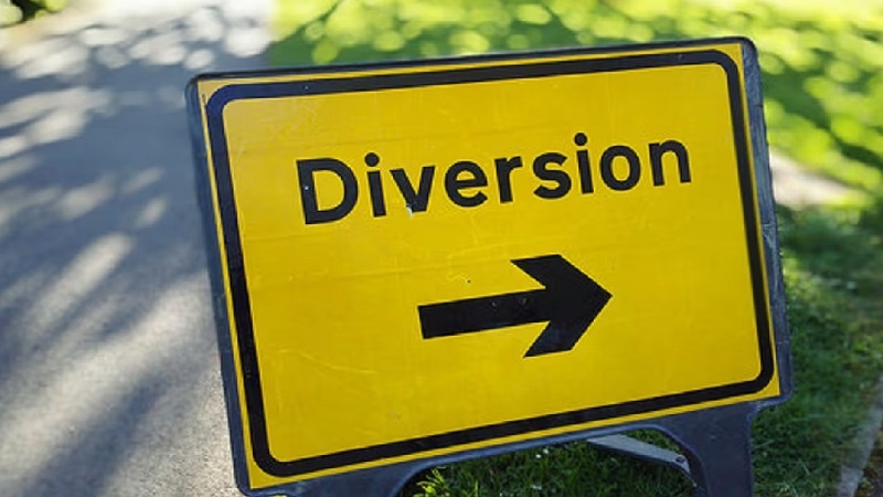 Important news... Vehicles will not run on Banda-Atra road