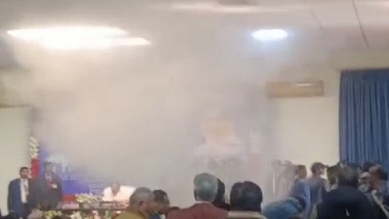 लखनऊ: Mayawati की प्रेस कांफ्रेंस में शार्ट सर्किट से अफरा-तफरी, सुरक्षाकर्मियों ने संभाली स्थिति