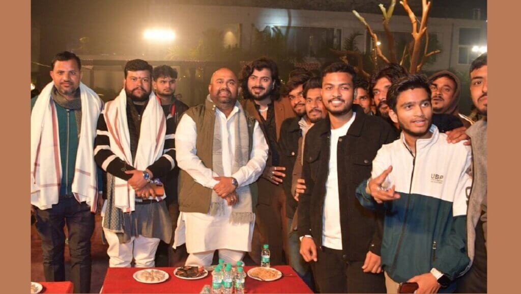 Banda: Youth leader PraveenSingh honored digital creators 
