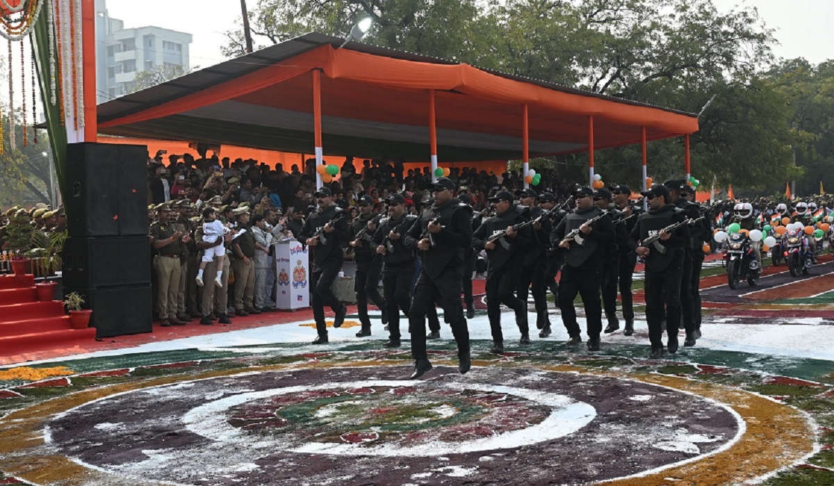Banda: 77th RepublicDay celebrated with great pomp in Police Lines