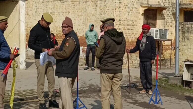 यूपी में बड़ी वारदात: थाने में दिनदहाड़े हत्या-पति ने पत्नी को गोली से उड़ाया-हड़कंप