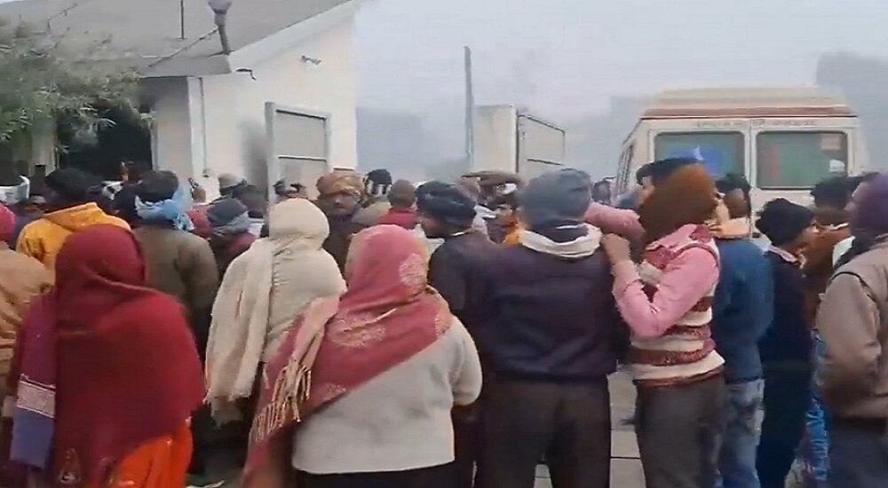 in Badaun three guards deadbodies found in factory