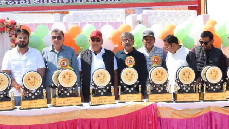 Banda Premium League-5 organized in grand manner guests gave awards