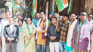 in Banda Congress workers protest