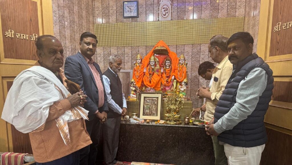 Banda: brass idol of Hanumanji brought to RamDarbartemple