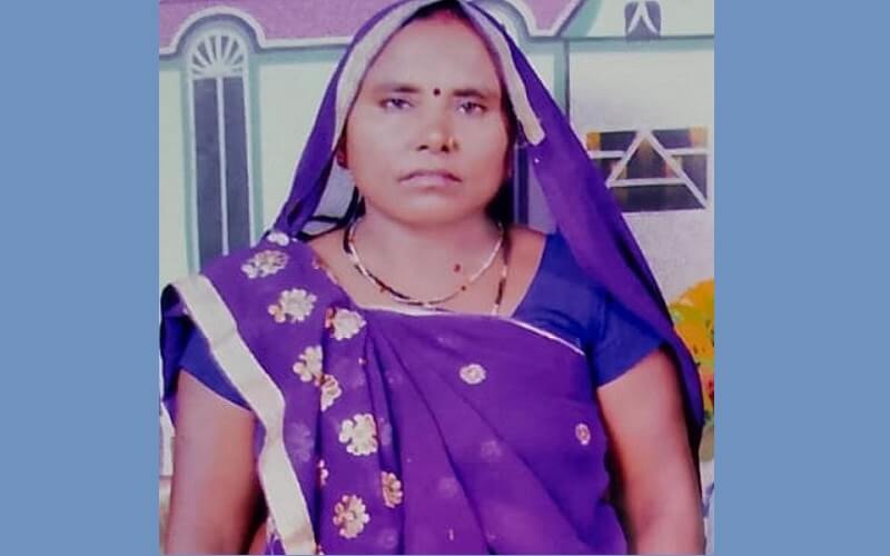 in Banda Truck collides with ambulance-woman dead