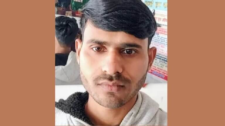 young man from Sitapur died of heart attack in Banda