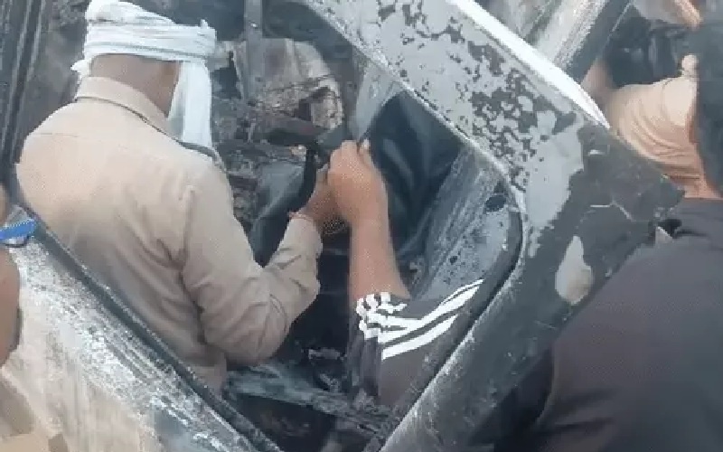 Horrific accident on Banda-Jhansi road 3 burnt alive