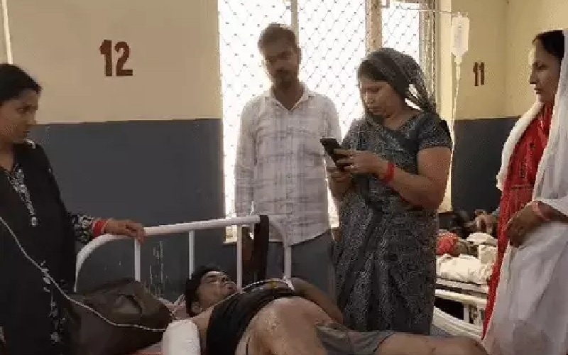 Horrific accident on Banda-Jhansi road 3 burnt alive