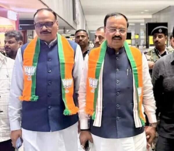 लखनऊ: यूपी के दोनों डिप्टी सीएम फ्लाइट में फंसे-तकनीकी खराबी कारण