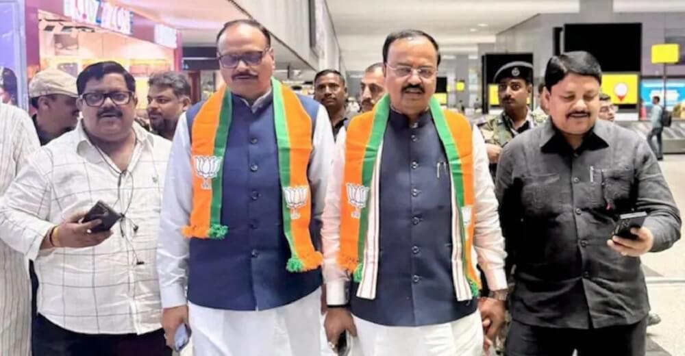 Lucknow: Both UP DeputyChief Ministers stranded on flight