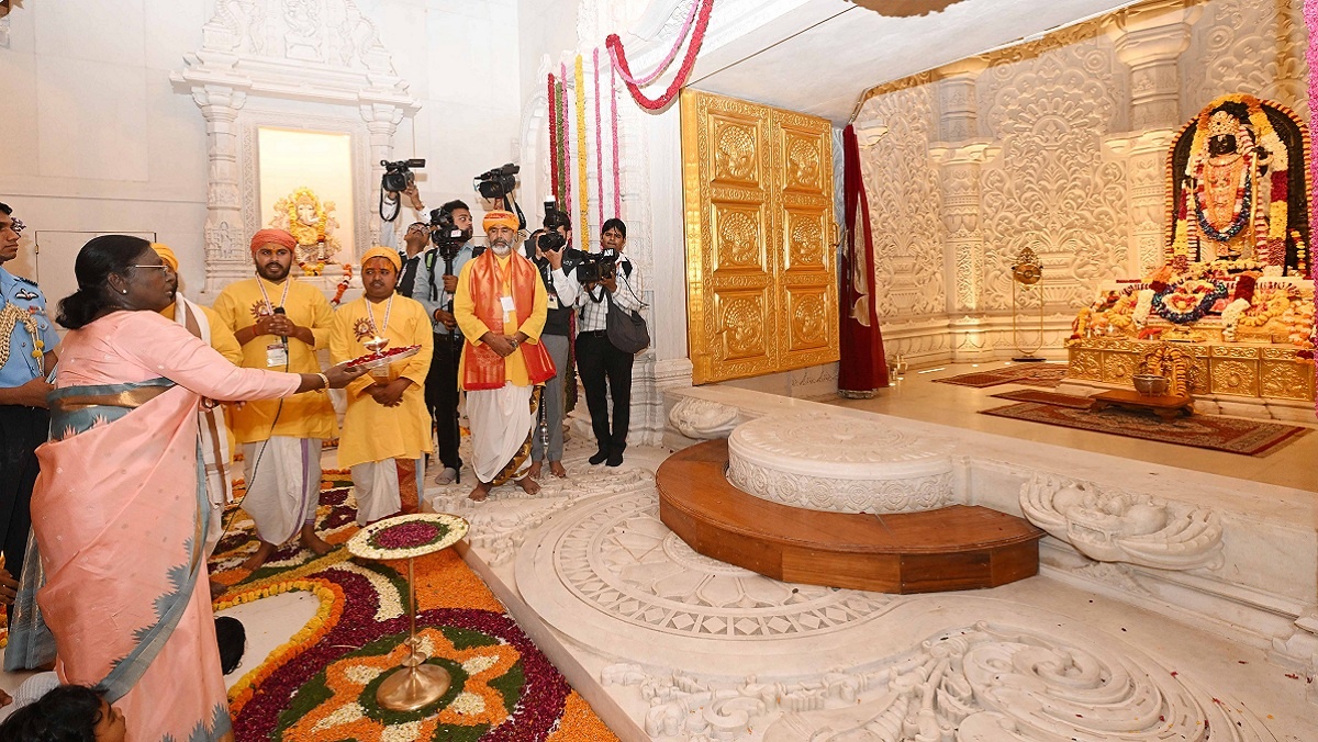 President Draupadi Murmu in Ayodhya 