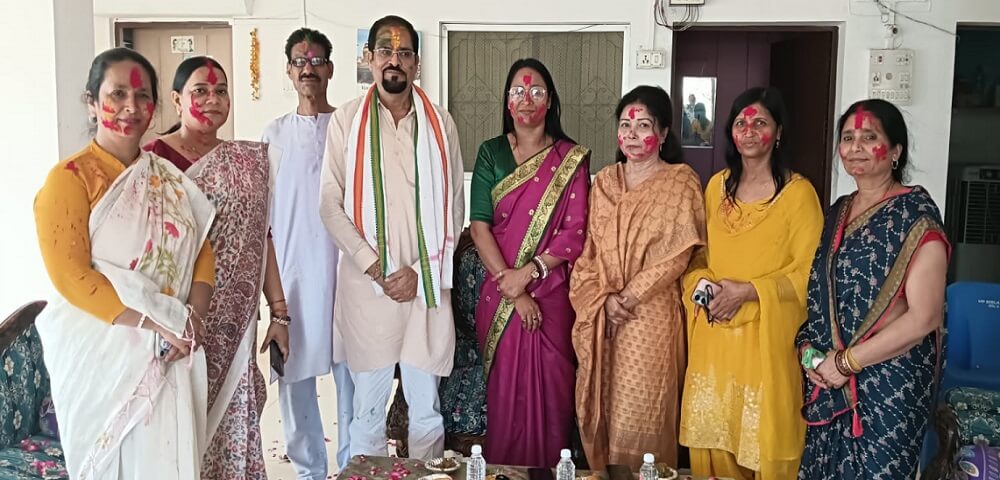Holi get-together of Banda Congress leader