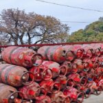 यूपी में गैस कालाबाजारी पर एजेंसी मालिकों पर मुकदमें