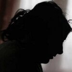 यूपी: रेलवे कर्मी ने सोशल मीडिया पर पत्नी की फोटो की वायरल..FIR दर्ज