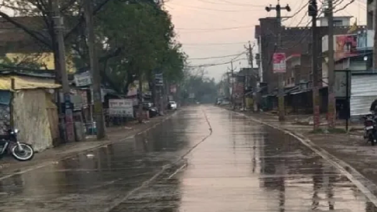 Rain and hailstorm warning in many districts around Lucknow