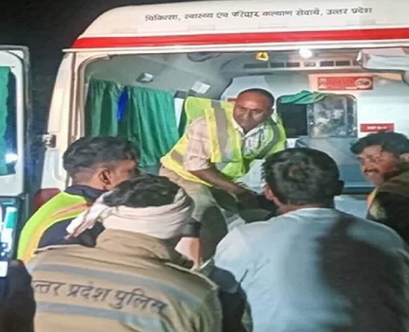 Horrificaccident in UP-6 killed on Yamuna Expressway