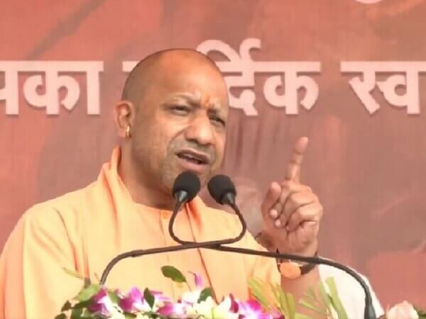 यूपी: संयुक्त निदेशक बर्खास्त-योगी सरकार की बड़ी कार्रवाई