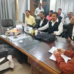 बांदा बार एसोसिएशन ने उठाया प्राइवेट स्कूलों की मनमानी का मुद्दा-आयुक्त को ज्ञापन