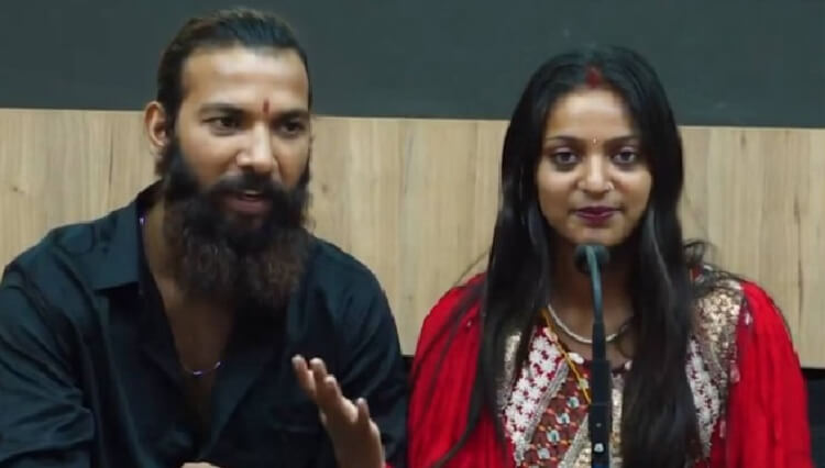 Mahakumbh's viral girl Monalisa turns out to be minor