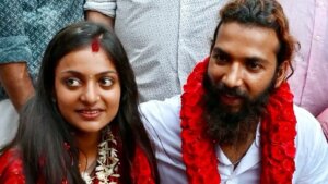 Mahakumbh's viral girl Monalisa turns out to be minor