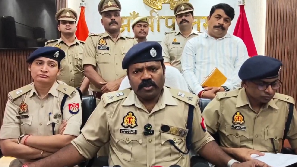 100 crore betting racket busted in Jhansi