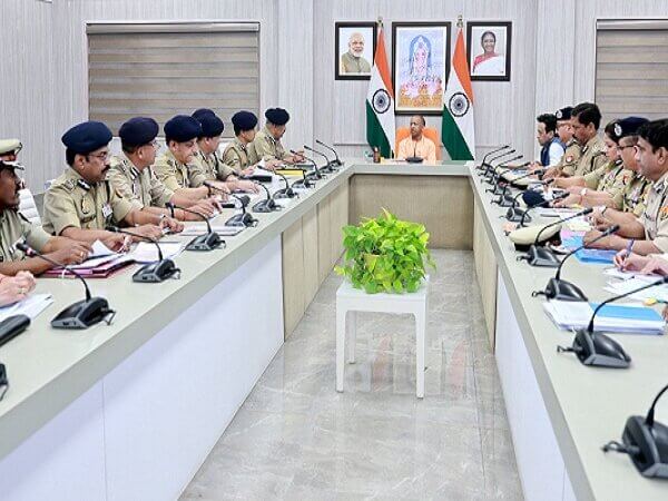 CM Yogi का ऐलान-यूपी पुलिस में 81 हजार से ज्यादा पदों पर होगी भर्ती