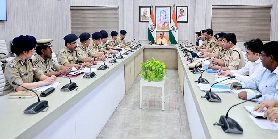 CM Yogi announces recruitment for over 81000 posts in UP Police 