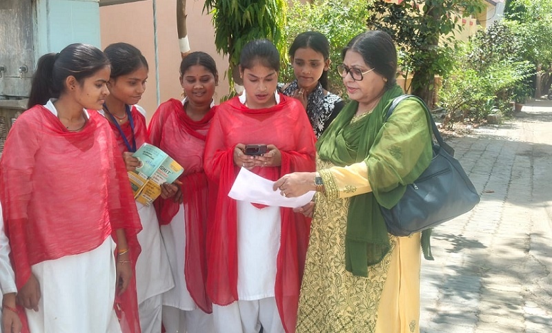 foot march for Nari Shakti Vandan Act in Banda