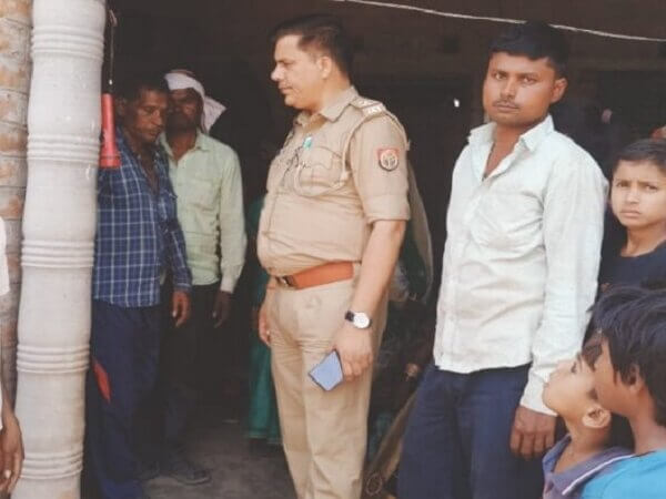 बांदा: पिता ने गैस किल्लत के बीच दिल्ली जाने से रोका तो युवक ने की सुसाइड