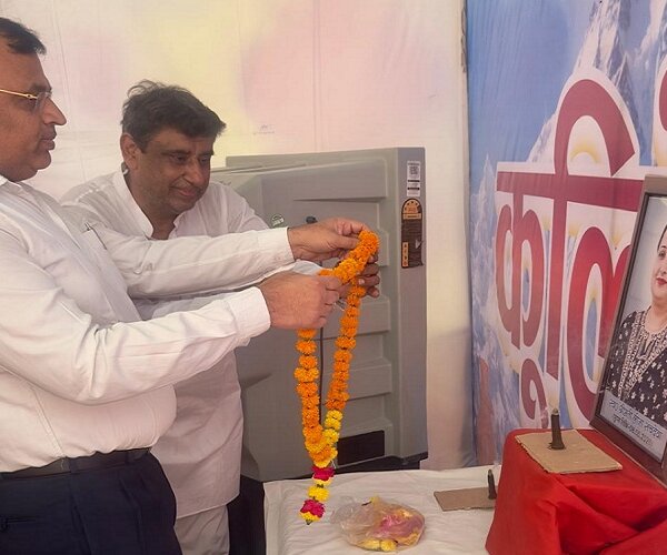 बांदा शहर: व्यवसाई ने पत्नी की तेरहवीं पर पियाऊ लगवाकर दी श्रद्धांजलि
