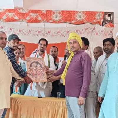 बांदा के जसपुरा में कांग्रेस जिलाध्यक्ष ने भरा पार्टी कार्यकर्ताओं में जोश