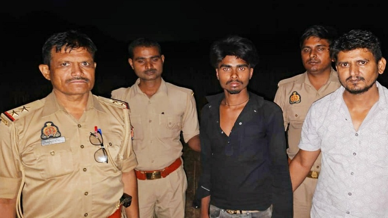 Encounter in Banda-History-sheeter injured after robbing