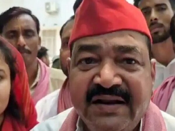 UP: सपा सांसद ने PMModi को कहे बेहद अमर्यादित अपशब्द, बोले-नहीं डरता..