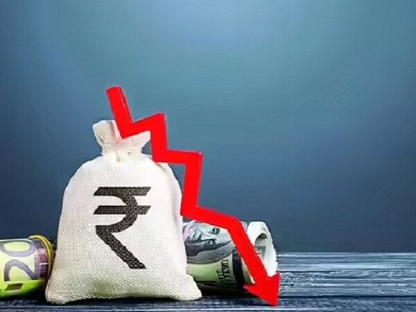 रिकार्ड गिरावट: रुपया और गिरा..अब 96 के पार, लगातार चौथे दिन गिरावट