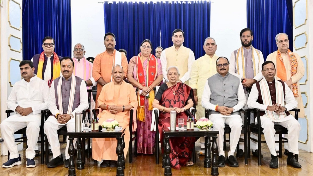 Six new ministers inducted in Yogi cabinet 